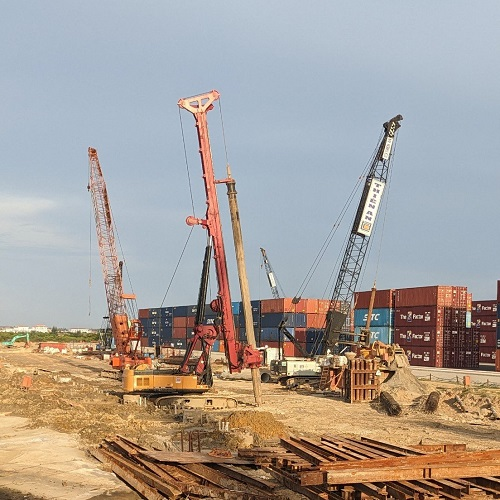 Cảng Quốc Tế Chu Lai, thành viên của THILOGI, đang phát triển hạ tầng quy mô lớn, bao gồm xây dựng bến cảng mới dài 365 mét