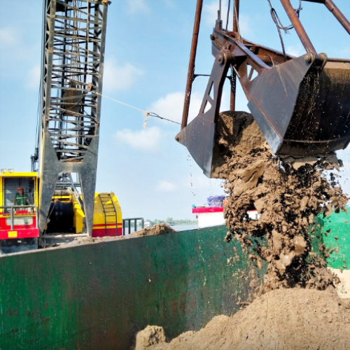 Nhà thầu thi công được cấp phép đặc biệt khai thác mỏ cát phục vụ dự án xây dựng đường cao tốc Cao Lãnh - An Hữu