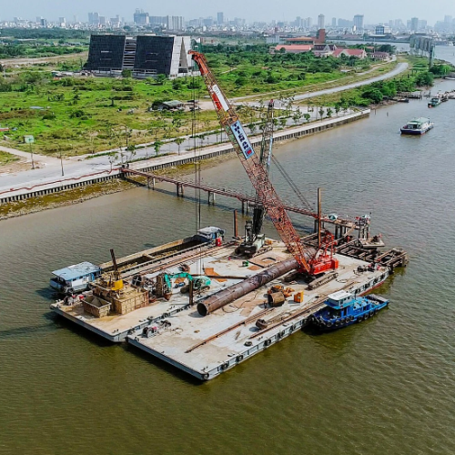 Công trình cầu Thủ Thiêm 2 qua sông Sài Gòn có quy mô 6 làn xe với tổng chiều dài 1.465m, trong đó phần cầu dài 885,7m